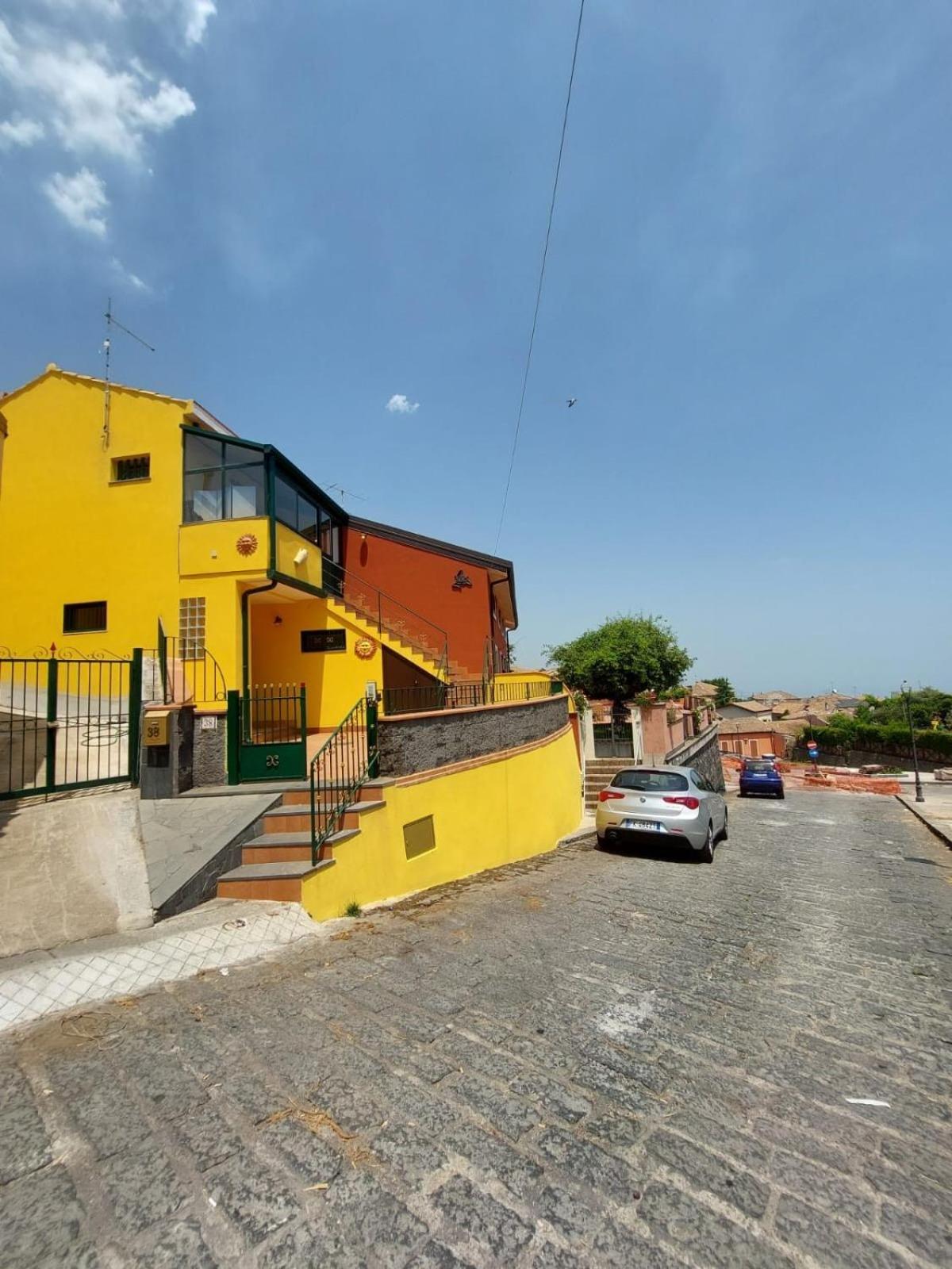 Casa Vacanza Del Sole Мило Экстерьер фото