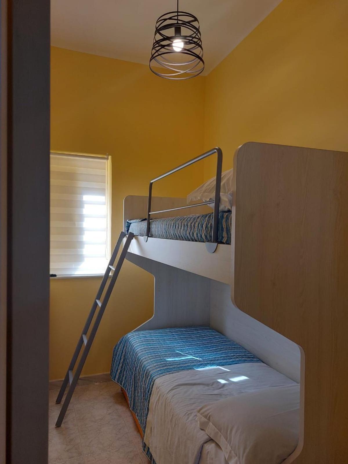 Casa Vacanza Del Sole Мило Экстерьер фото